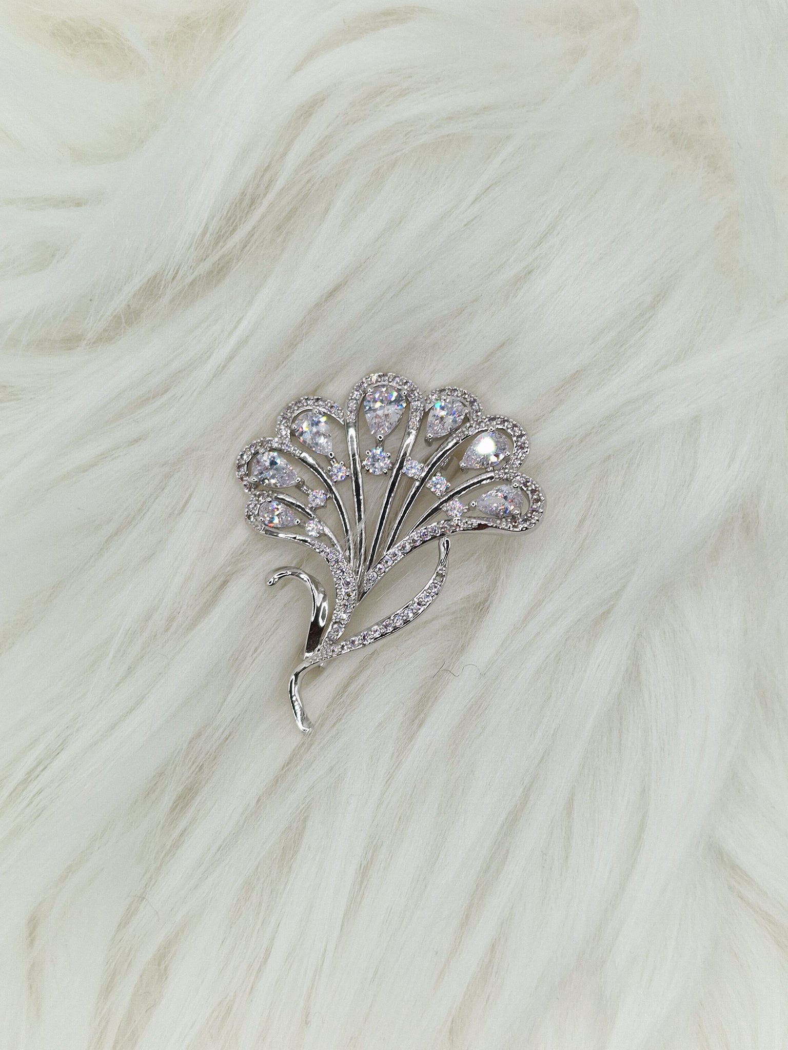 Брошка цвете Leticia #2