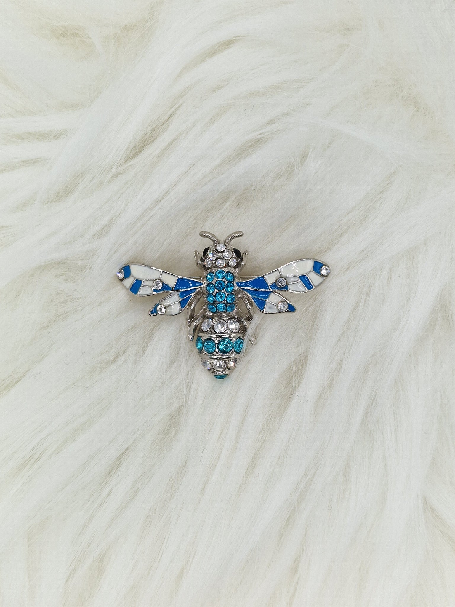 Брошка пчела Lena #1
