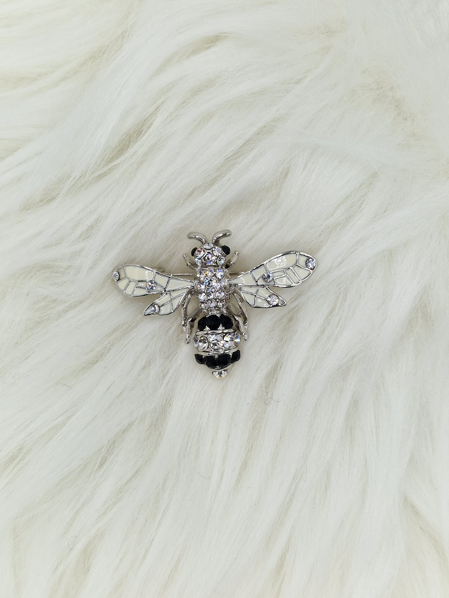 Брошка пчела Lena #4